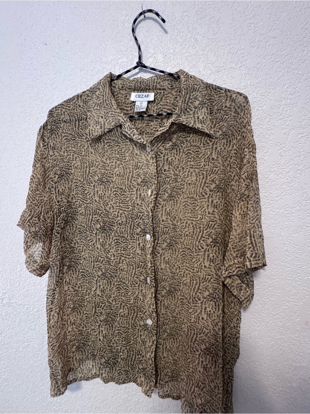Sheet Silk Short Sleeve Button-Up Shirt in Tan/Black Print